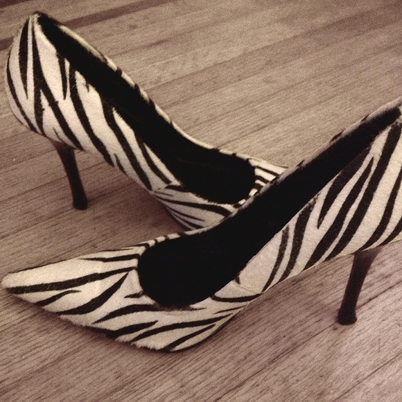 GENUINE CALF HAIR POINTY PUMPS - Picture 2 of 4